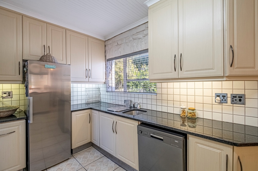 3 Bedroom Property for Sale in Summerstrand Eastern Cape